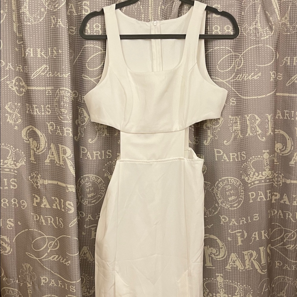 Commense Strapless Cream Dress